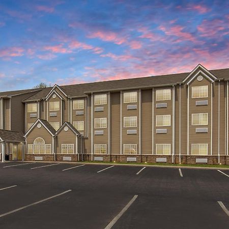 Microtel Inn & Suites By Wyndham Manchester - Newly Renovated Екстер'єр фото