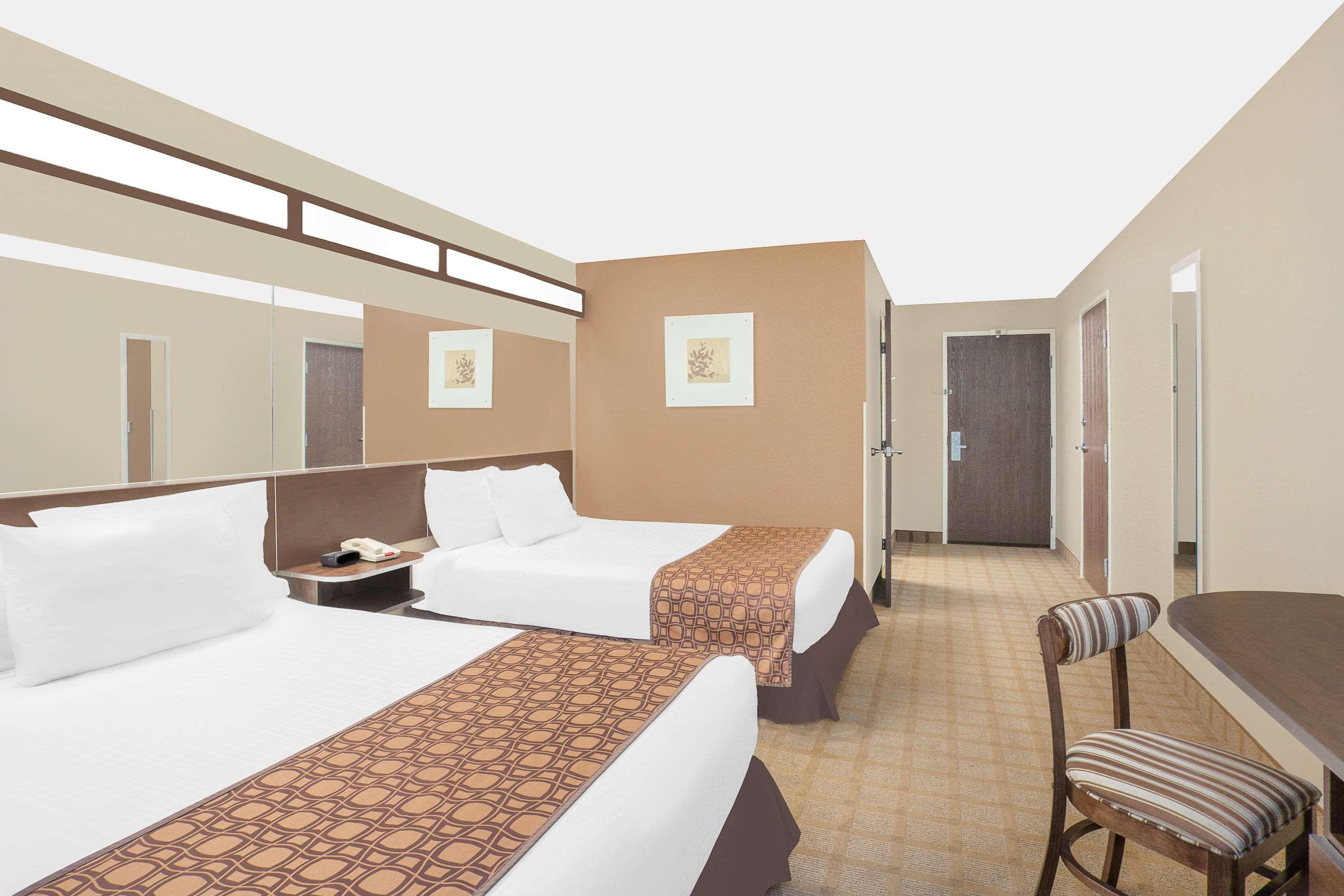 Microtel Inn & Suites By Wyndham Manchester - Newly Renovated Екстер'єр фото