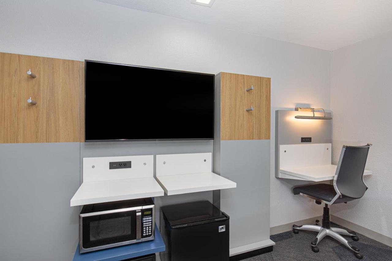 Microtel Inn & Suites By Wyndham Manchester - Newly Renovated Екстер'єр фото