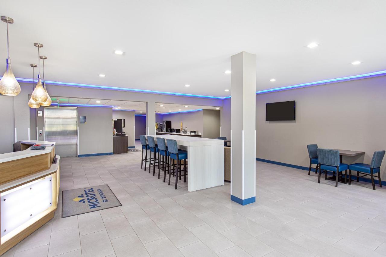 Microtel Inn & Suites By Wyndham Manchester - Newly Renovated Екстер'єр фото