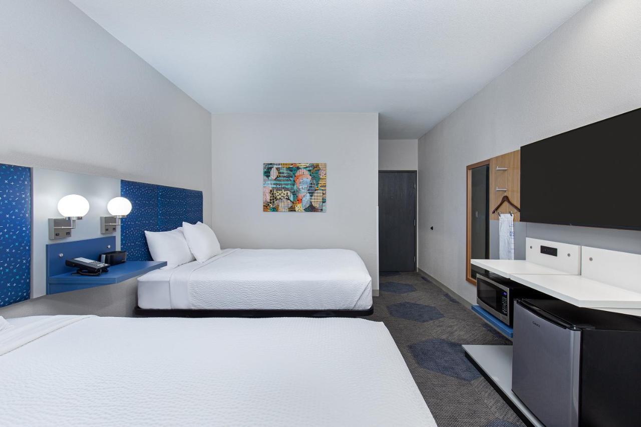 Microtel Inn & Suites By Wyndham Manchester - Newly Renovated Екстер'єр фото