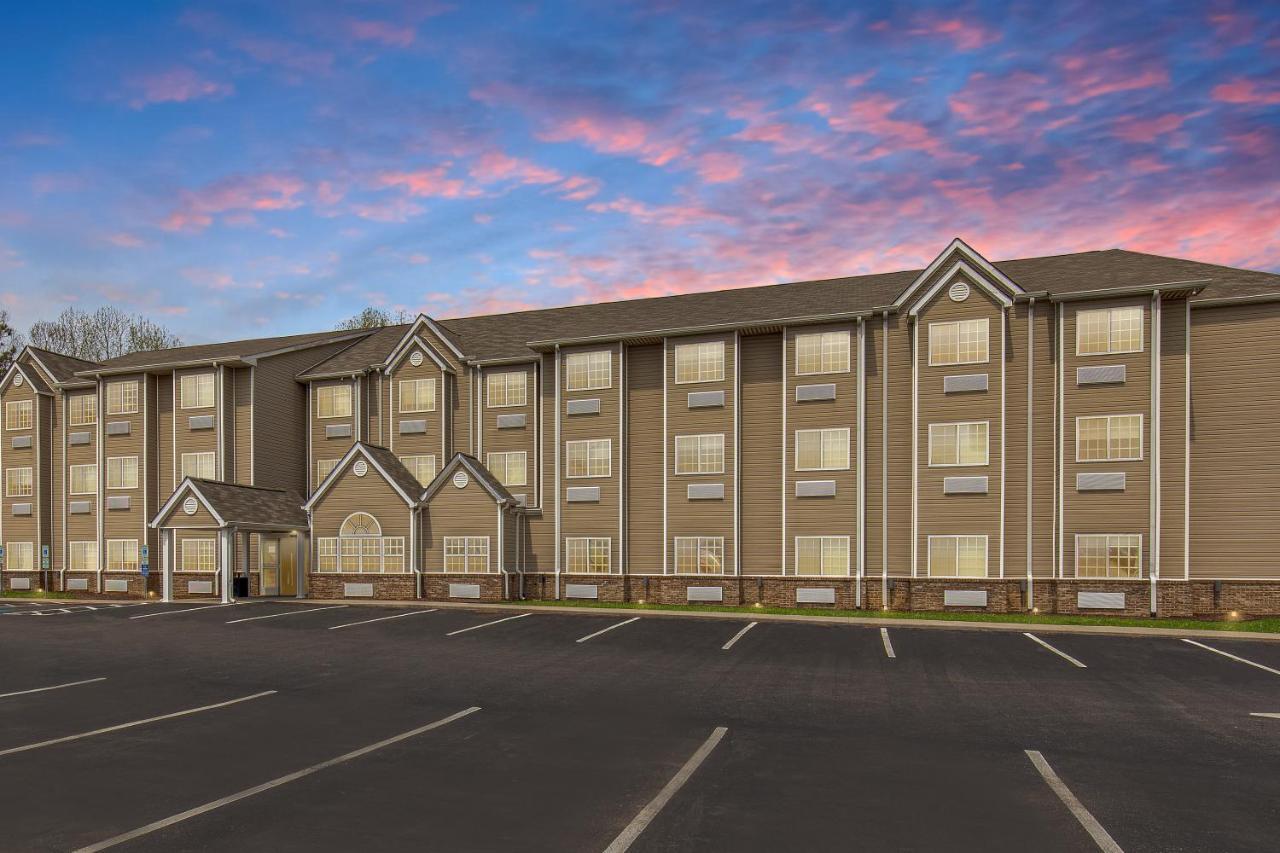 Microtel Inn & Suites By Wyndham Manchester - Newly Renovated Екстер'єр фото